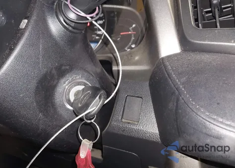 2014 Toyota Rav4 Le z USA, uszkodzony, nr VIN JTMZFREV6ED038797